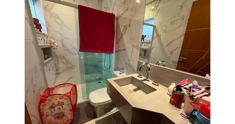 Sobrado à venda na Vila Comercial na Rua Banabuiú