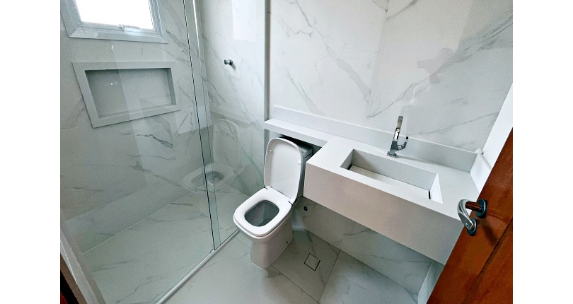  Lindo Sobrado novo à venda no Parque São Domingos na Rua Homero Sales 