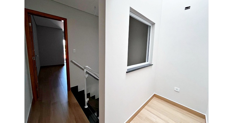  Lindo Sobrado novo à venda no Parque São Domingos na Rua Homero Sales 