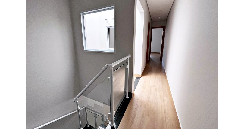  Lindo Sobrado novo à venda no Parque São Domingos na Rua Homero Sales 