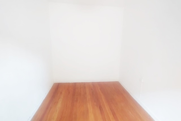 Sobrado à venda na Vila Guedes na Rua Itapixê,