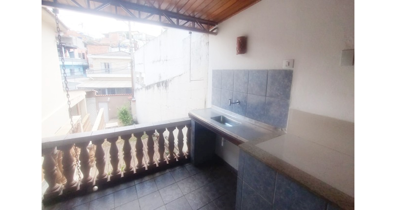 Sobrado à venda na Vila Guedes na Rua Itapixê,