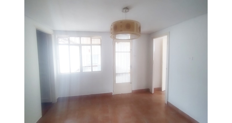 Sobrado à venda na Vila Guedes na Rua Itapixê,