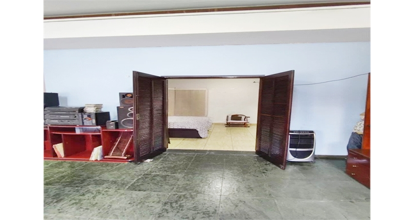  Sobrado à venda no Jardim Mutinga na Rua Belo Jardim