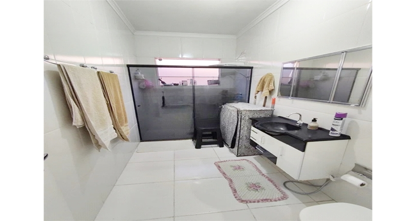  Sobrado à venda no Jardim Mutinga na Rua Belo Jardim