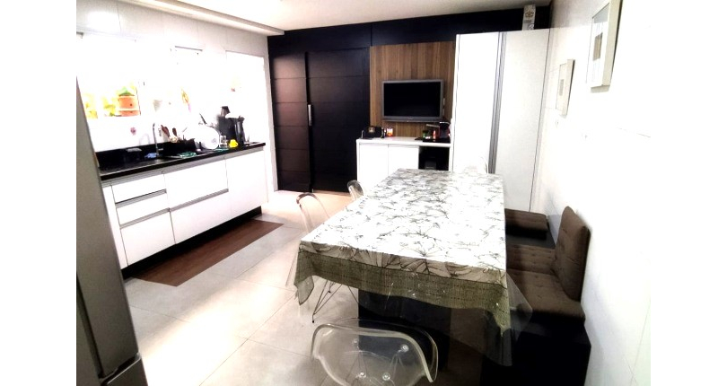 Belo Sobrado à venda na Vila dos Remédios na Rua Gelmirez Ribeiro Queiroga,