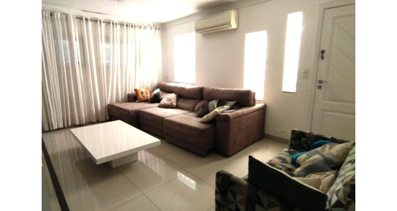 Belo Sobrado à venda na Vila dos Remédios na Rua Gelmirez Ribeiro Queiroga,