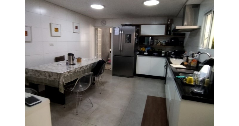 Belo Sobrado à venda na Vila dos Remédios na Rua Gelmirez Ribeiro Queiroga,