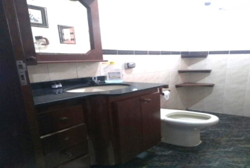 Sobrado à venda no Jardim Líbano na Rua Adalberto Kurt