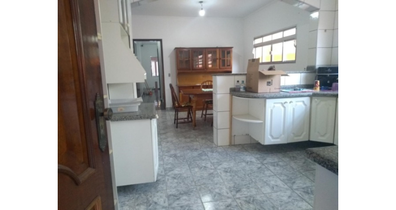 Sobrado à venda no Jardim Líbano na Rua Adalberto Kurt