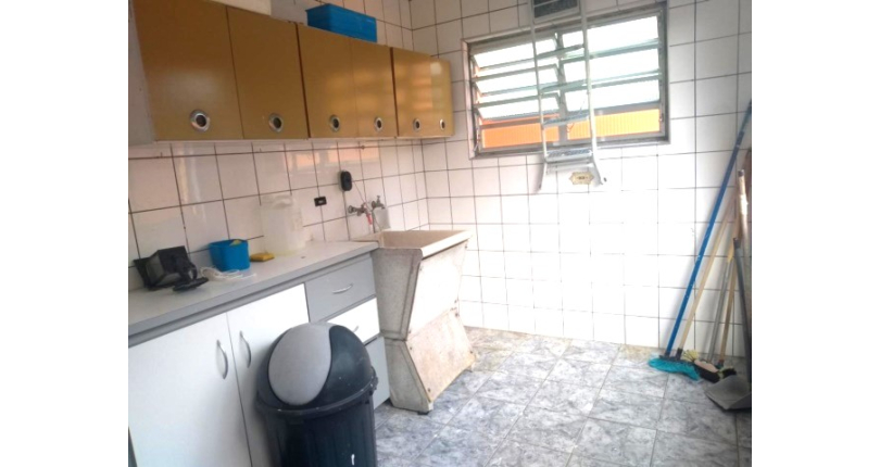 Sobrado à venda no Jardim Líbano na Rua Adalberto Kurt