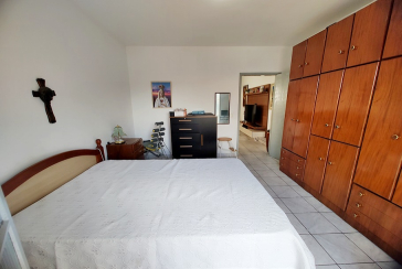 Casa assobradada à venda no Parque São Domingos na Rua Armando Martino