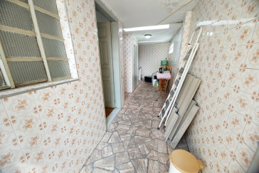 Casa assobradada à venda no Parque São Domingos na Rua Armando Martino