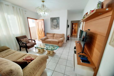 Casa assobradada à venda no Parque São Domingos na Rua Armando Martino