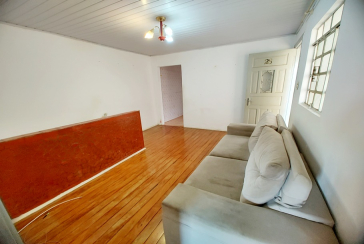 Casa assobradada à venda no Parque São Domingos na Rua Armando Martino