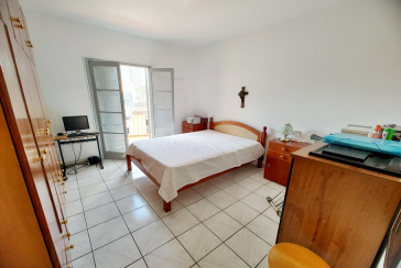 Casa assobradada à venda no Parque São Domingos na Rua Armando Martino