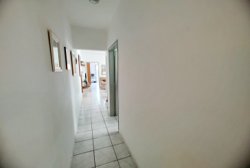 Casa assobradada à venda no Parque São Domingos na Rua Armando Martino