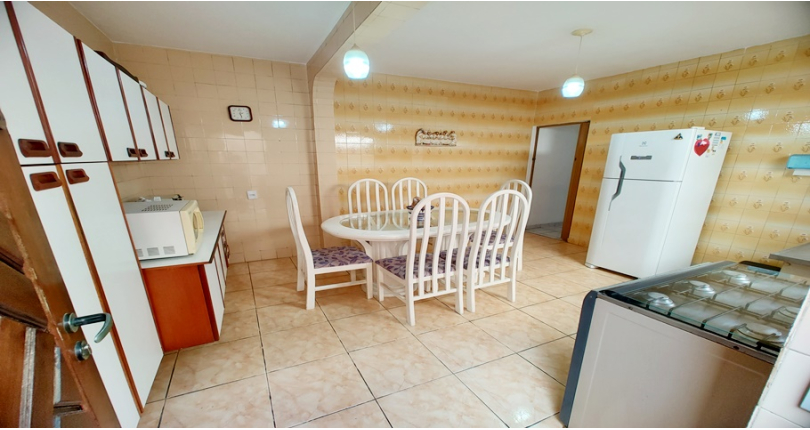 Casa assobradada à venda no Parque São Domingos na Rua Armando Martino