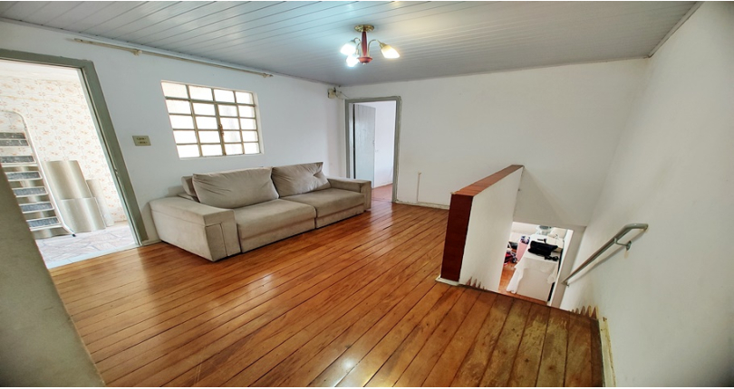 Casa assobradada à venda no Parque São Domingos na Rua Armando Martino