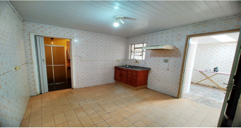 Casa assobradada à venda no Parque São Domingos na Rua Armando Martino