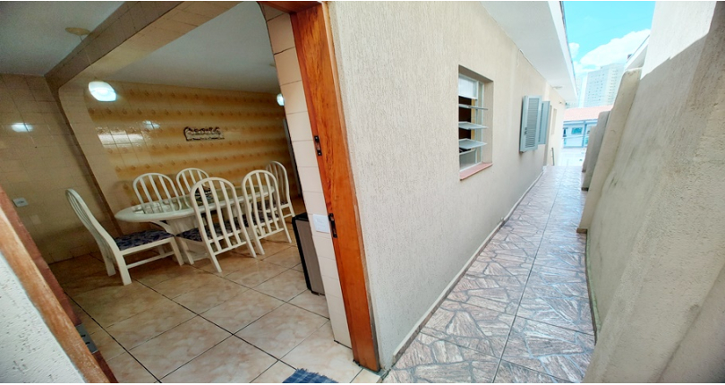 Casa assobradada à venda no Parque São Domingos na Rua Armando Martino