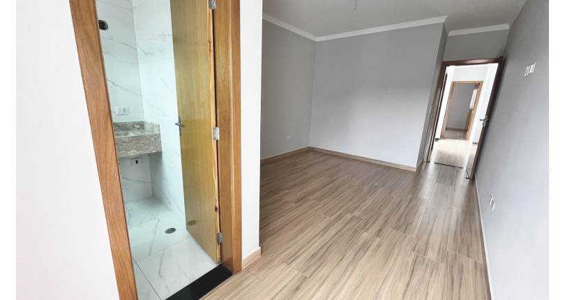 Sobrado novo à venda no Parque São Domingos na Rua Almeida Filho