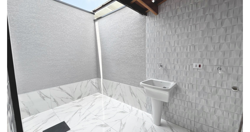 Sobrado novo à venda no Parque São Domingos na Rua Almeida Filho,  