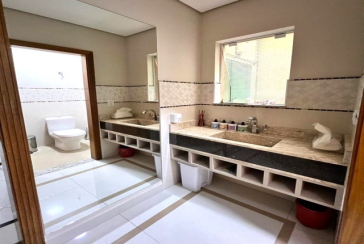 Sobrado à venda na Vila Mangalot na Rua José Barreto dos Santos