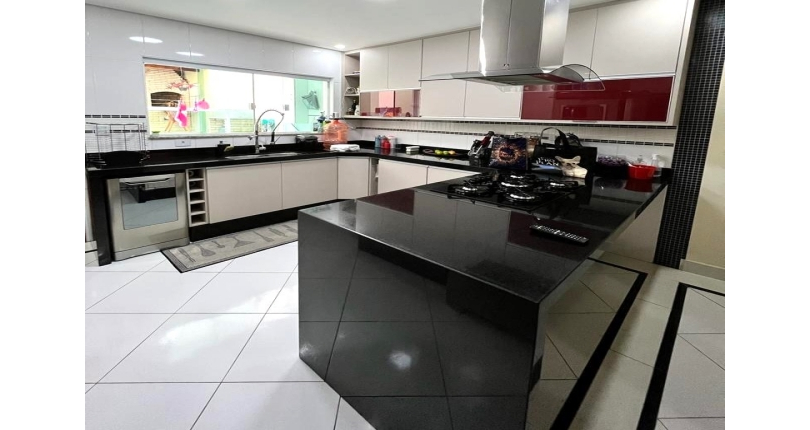 Sobrado à venda na Vila Mangalot na Rua José Barreto dos Santos