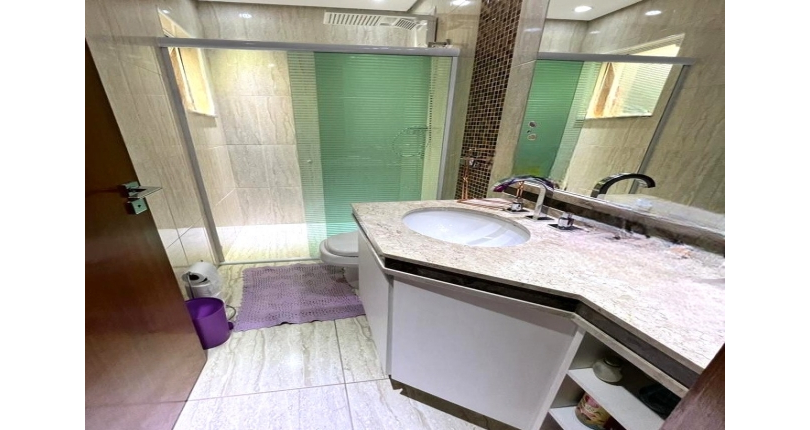 Sobrado à venda na Vila Mangalot na Rua José Barreto dos Santos