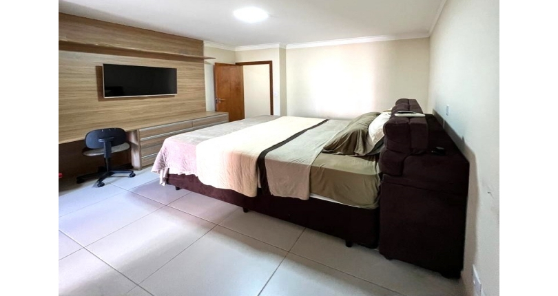 Sobrado à venda na Vila Mangalot na Rua José Barreto dos Santos