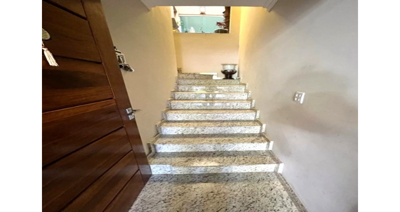 Sobrado à venda na Vila Mangalot na Rua José Barreto dos Santos