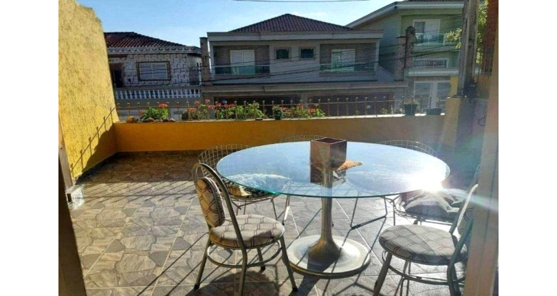 Sobrado à venda no Parque São Domingos na Rua José da Costa Valério