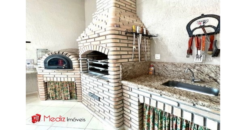 Belo Sobrado à venda no Parque São Domingos na Rua Coronel Joaquim Monteiro, 