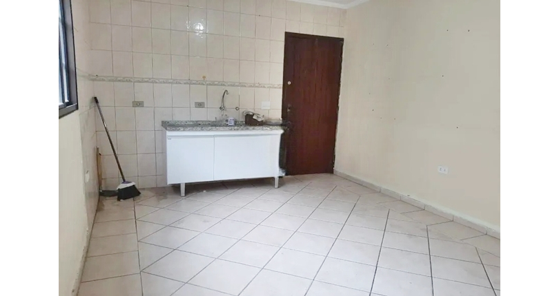 Bom Sobrado à venda no Jardim Mangalot na Rua General Lauro Cavalcanti de Farias,