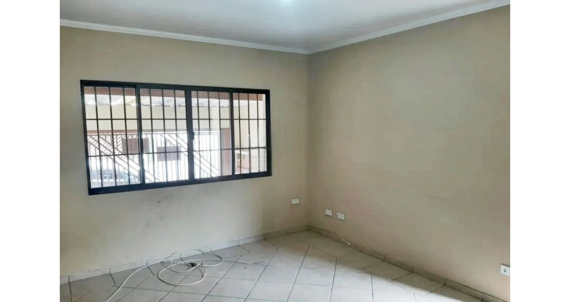 Bom Sobrado à venda no Jardim Mangalot na Rua General Lauro Cavalcanti de Farias,