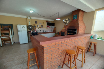 Casa espaçosa à venda na Vila Pirituba na Rua Padre João de Almeida,