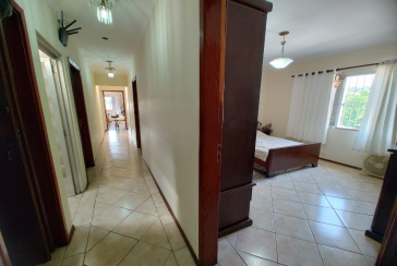 Casa espaçosa à venda na Vila Pirituba na Rua Padre João de Almeida,