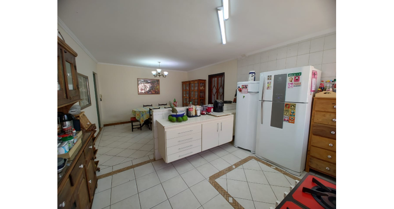 Casa espaçosa à venda na Vila Pirituba na Rua Padre João de Almeida,