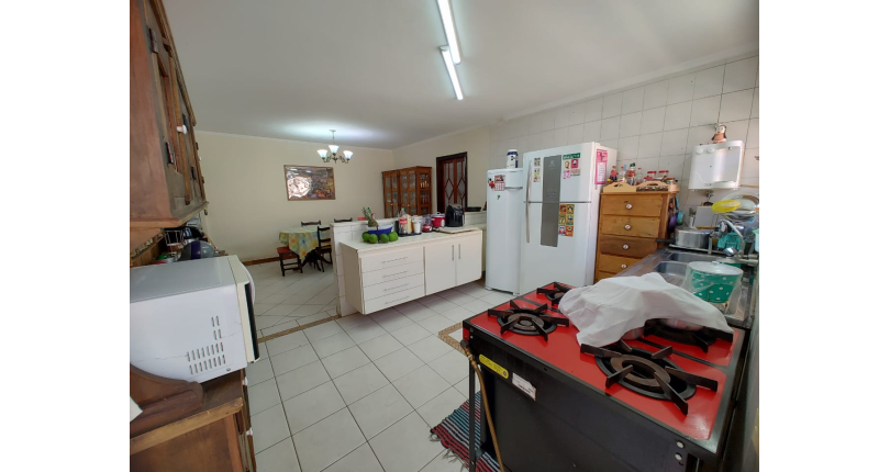 Casa espaçosa à venda na Vila Pirituba na Rua Padre João de Almeida,