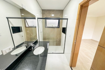 LINDO Sobrado novo á venda no Parque São Domingos na Rua Armando Martino