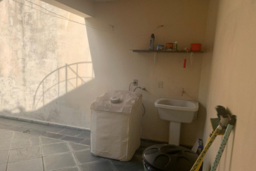 Bom Sobrado à venda na Vila Guedes na Rua Maria Julieta Drummond de Andrade