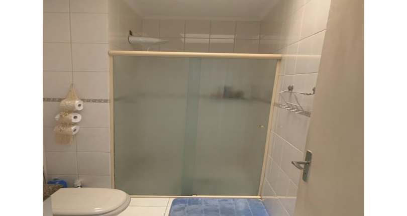 Bom Sobrado à venda na Vila Guedes na Rua Maria Julieta Drummond de Andrade