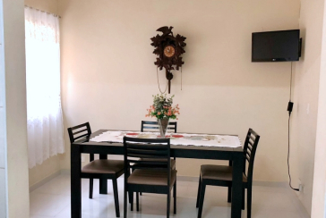 Belo Sobrado com arquitetura Única à venda no Jardim Vista Linda na Rua Jabiberi,