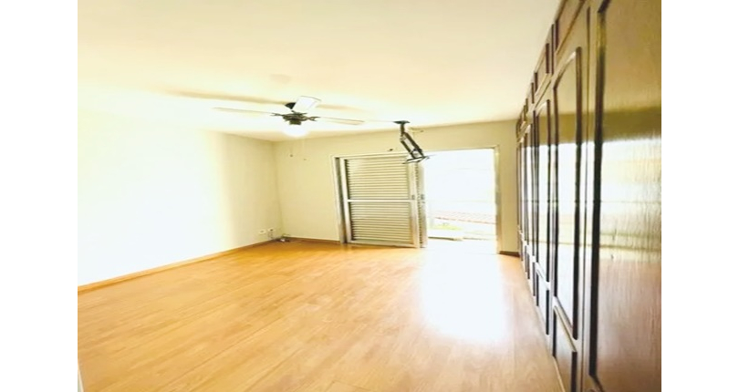 Sobrado à venda no Bairro do Parque São Domingos 