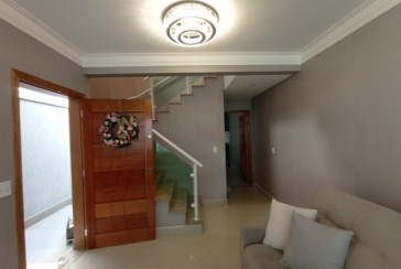 Belo Sobrado à venda no Bairro da Vila Piauí na Rua Afonso Claudio