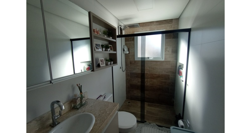 Belo Sobrado à venda no Bairro da Vila Piauí na Rua Afonso Claudio