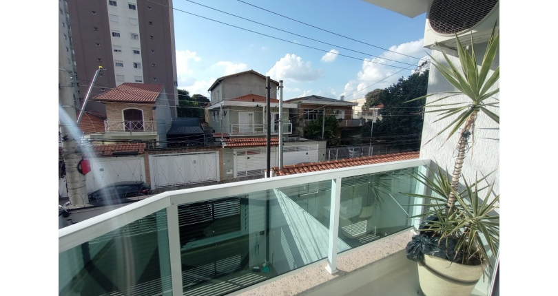 Belo Sobrado à venda no Bairro da Vila Piauí na Rua Afonso Claudio