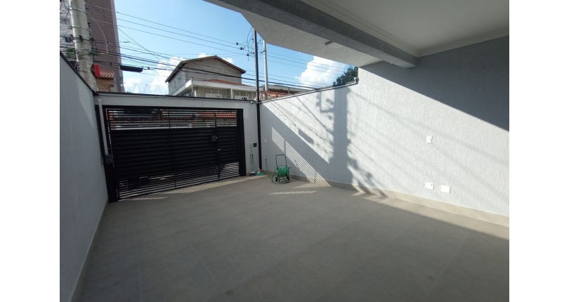 Belo Sobrado à venda no Bairro da Vila Piauí na Rua Afonso Claudio