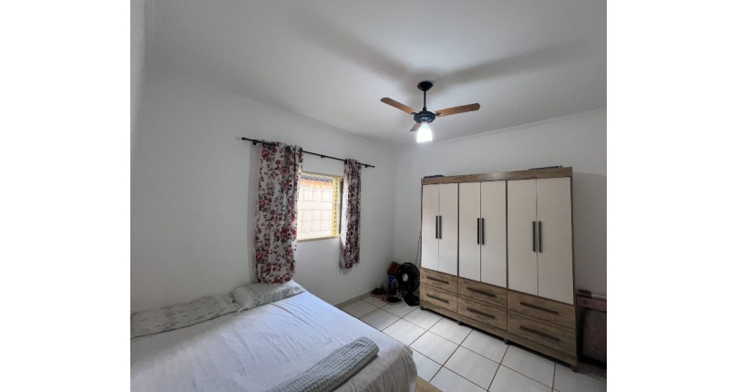 Casa à venda em Pirassununga no Bairro do Parque Clayton Malaman na Rua Acácio dos Santos Júnior